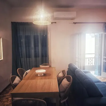 Bluewood Retreat|cozy Vintage 3bdr Heart * نيقوسيا