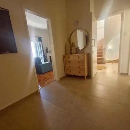 Bluewood Retreat|cozy Vintage 3bdr Heart * Nicosia