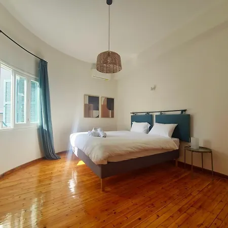 Bluewood Retreat|cozy Vintage 3bdr Heart نيقوسيا