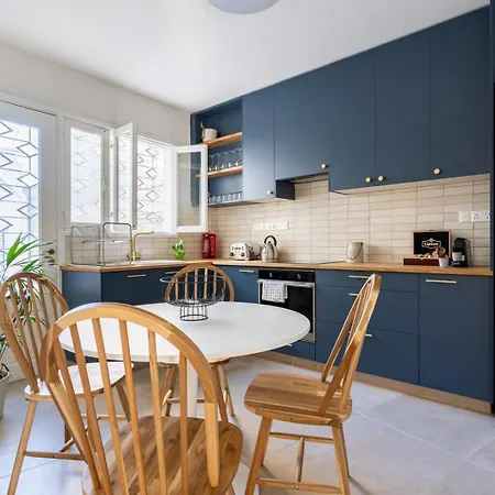 Bluewood Retreat|cozy Vintage 3bdr Heart * Nicosia