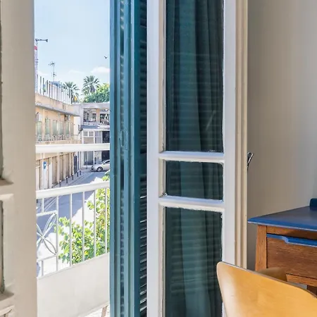 Lägenhet Bluewood Retreat|cozy Vintage 3bdr Heart Nicosia