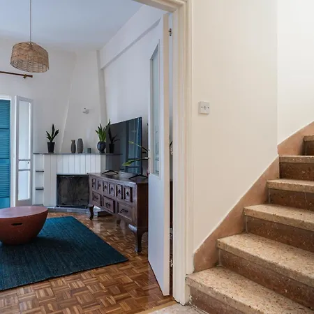 Lägenhet Bluewood Retreat|cozy Vintage 3bdr Heart Nicosia