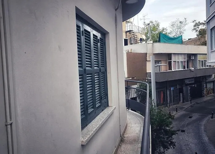 Bluewood Retreat|cozy Vintage 3bdr Heart アパート ニコシア