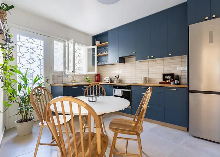 Bluewood Retreat|cozy Vintage 3bdr Heart * ニコシア