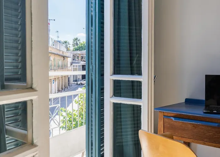 アパート Bluewood Retreat|cozy Vintage 3bdr Heart ニコシア