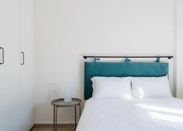 Bluewood Retreat|cozy Vintage 3bdr Heart アパート ニコシア