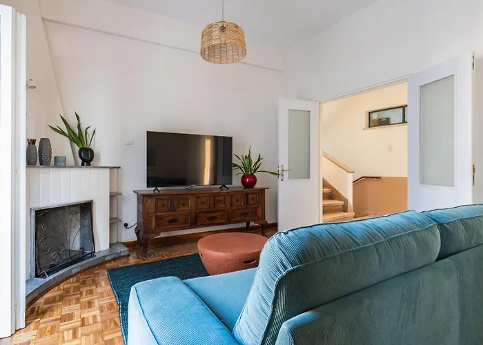 Bluewood Retreat|cozy Vintage 3bdr Heart アパート ニコシア