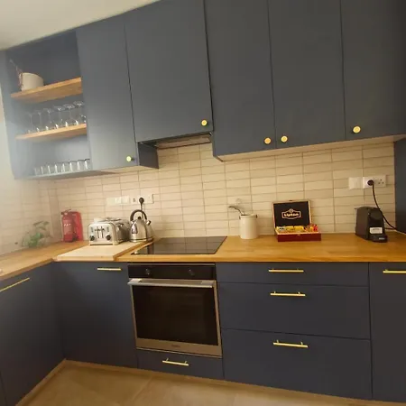 Apartament Bluewood Retreat|cozy Vintage 2bdr Heart *